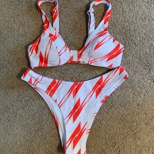 Cupshe sporty bikini set